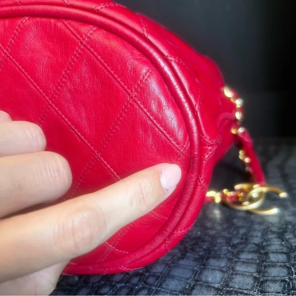 Chanel bicolore vintage lambskin chain shoulder bag. RARE - Picture 10 of 17